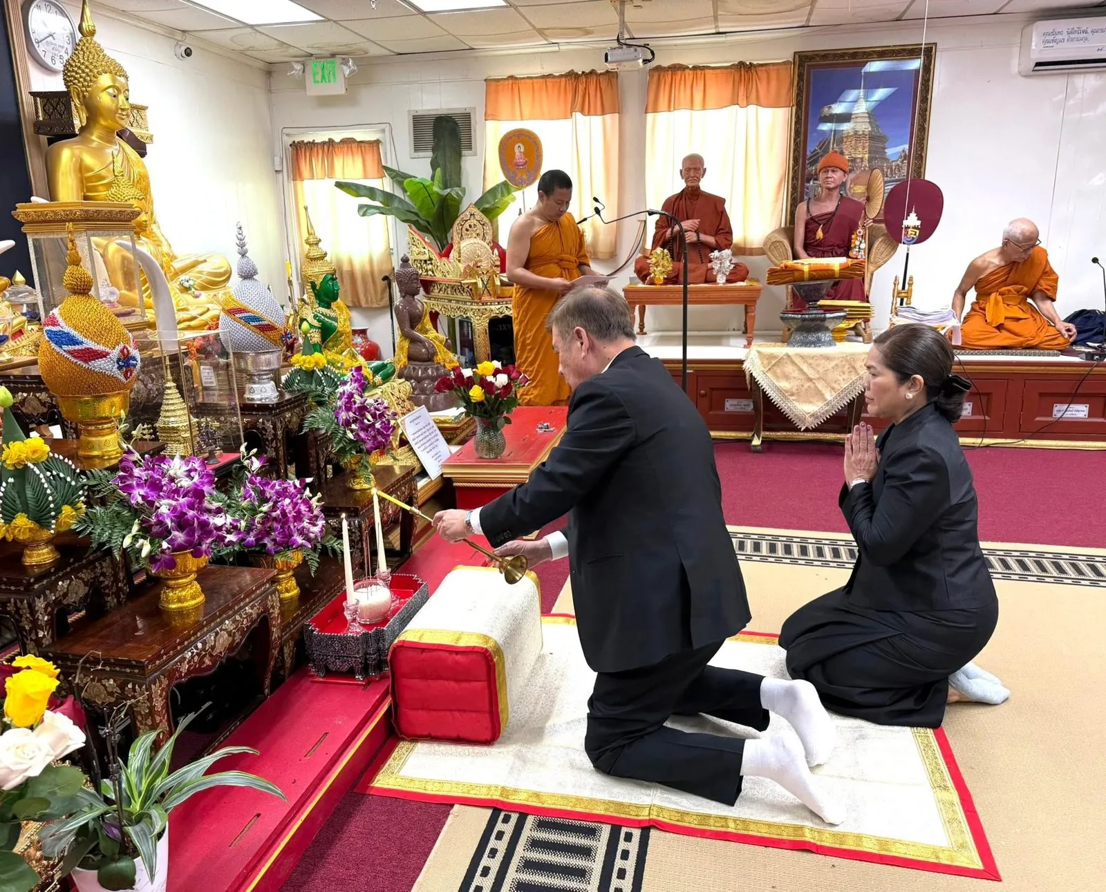 บรรยากาศงานทอดผ้าพระกฐินประทาน ประจำปี 2568 ที่วัดพระธาตุดอยสุเทพ ยูเอสเอ (6)