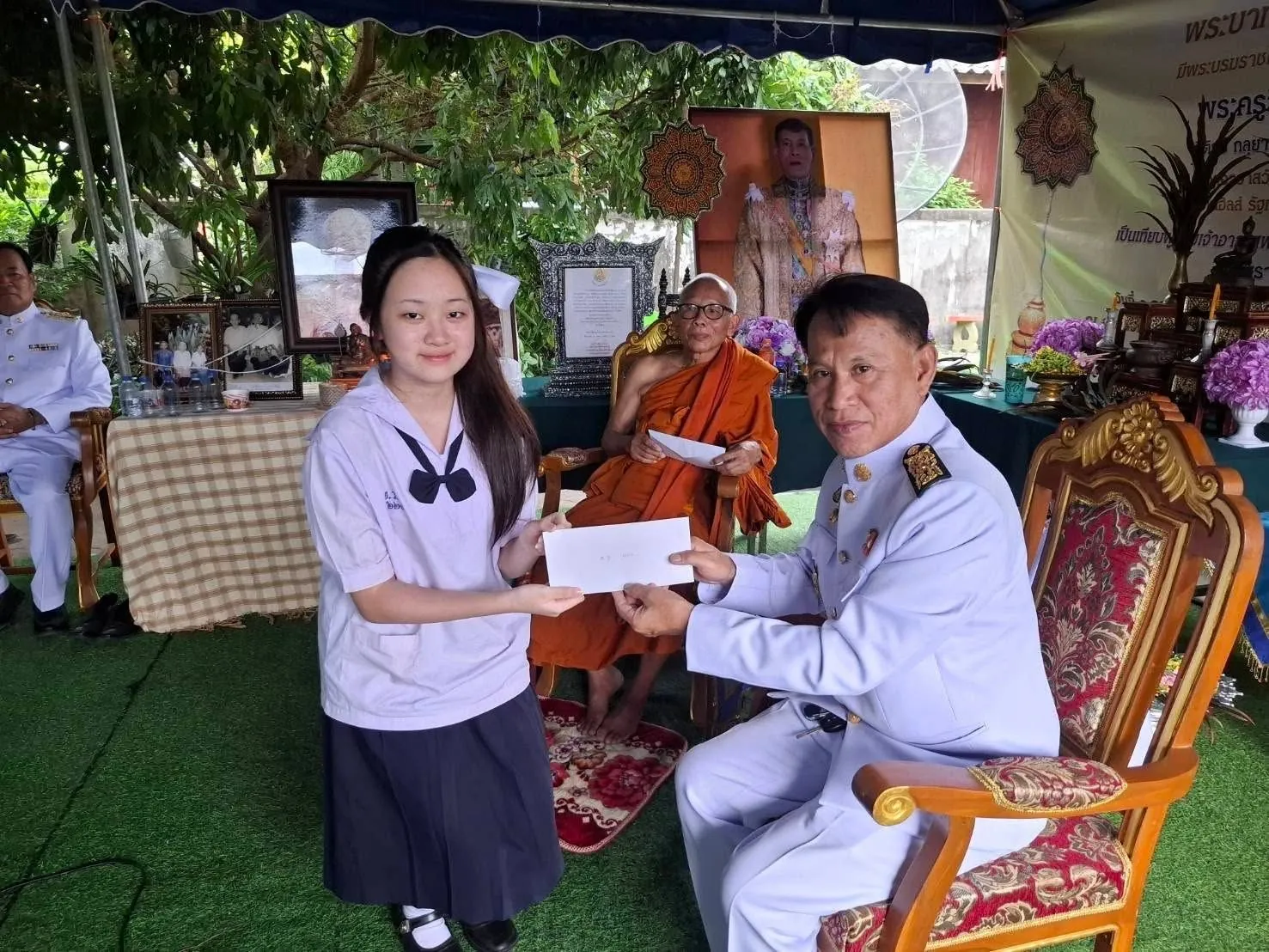 มอบทุนการศึกษาแก่เยาวชน และฉลองพัดยศพระครูวิเทศกัลยาณธรรม ณ บ้านท่าจำปี สันป่าตอง เชียงใหม่ (8)